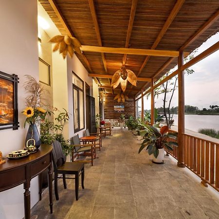 The Boathouse Riverside Homestay Hoi An Eksteriør billede